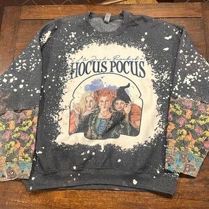Gildan women’s XL Hocus pocus sweatshirt